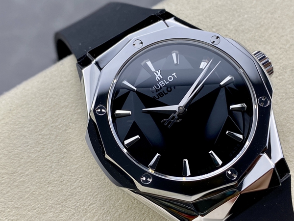 ウブロコピー時計正面デザイン